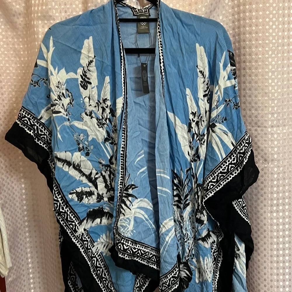 Vince Camuto Blue Banana Topper